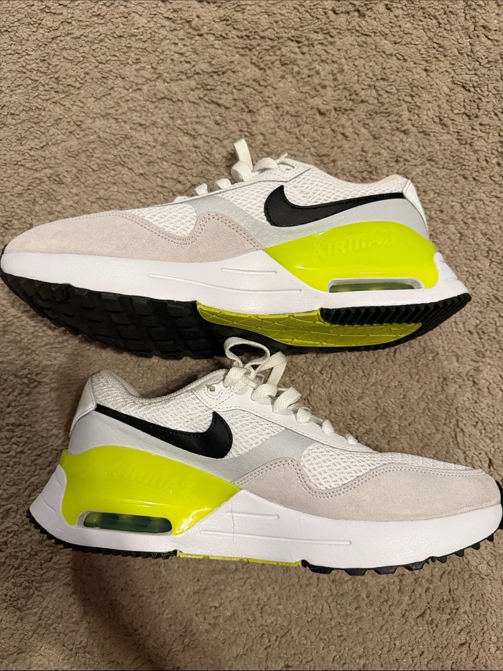 Nike women’s air